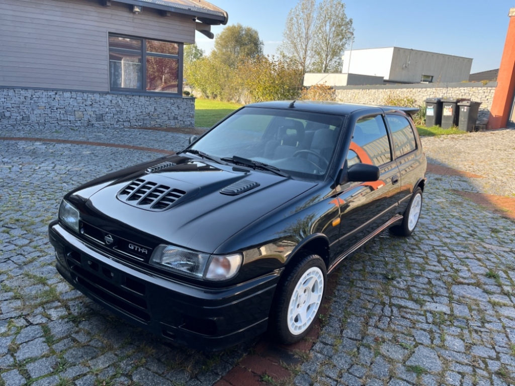 Nissan Sunny GTI-R